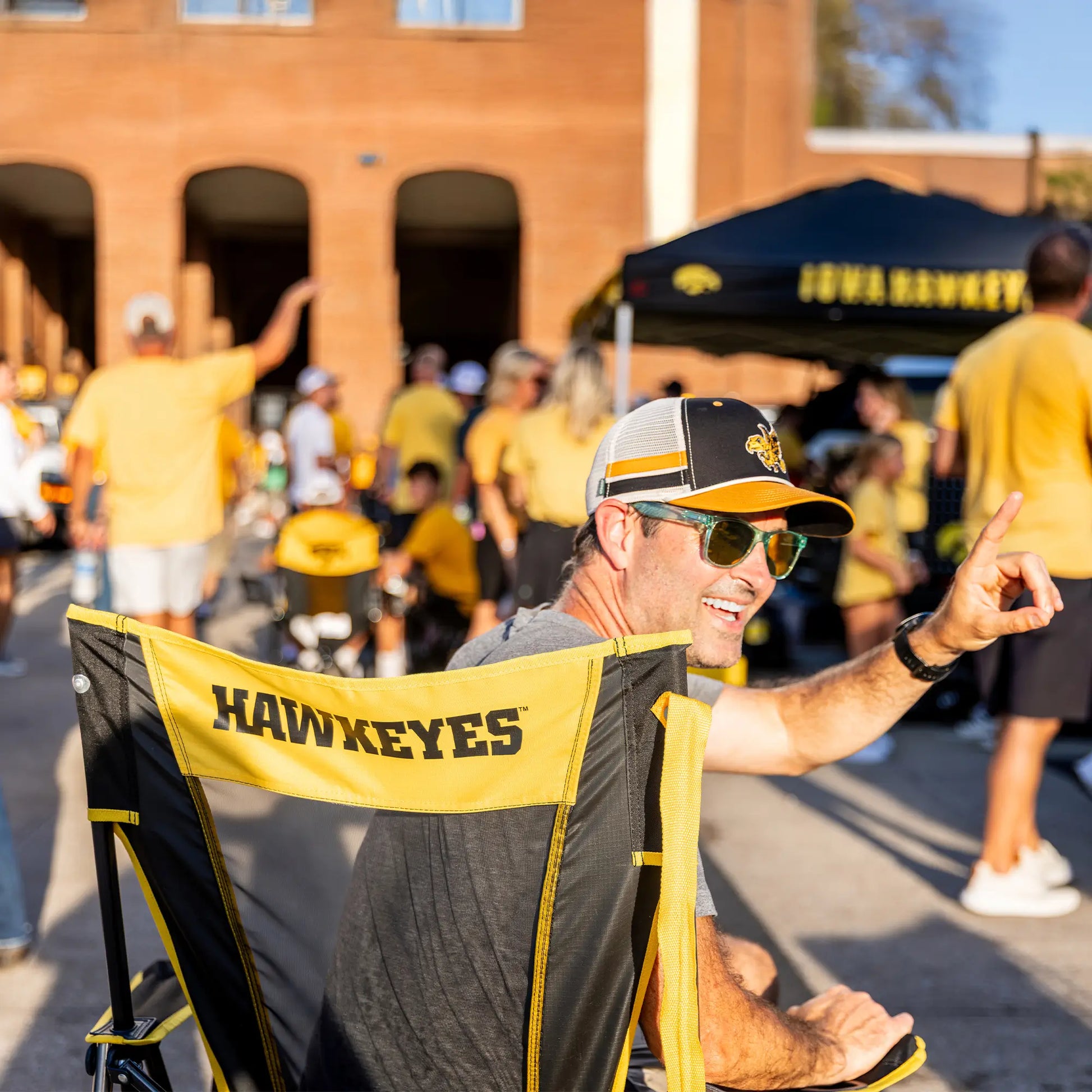 College Comfort Pro Rocker™ - Iowa Hawkeyes - Simple Edit